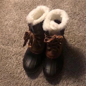 Women’s rain/snow boots brand new!!